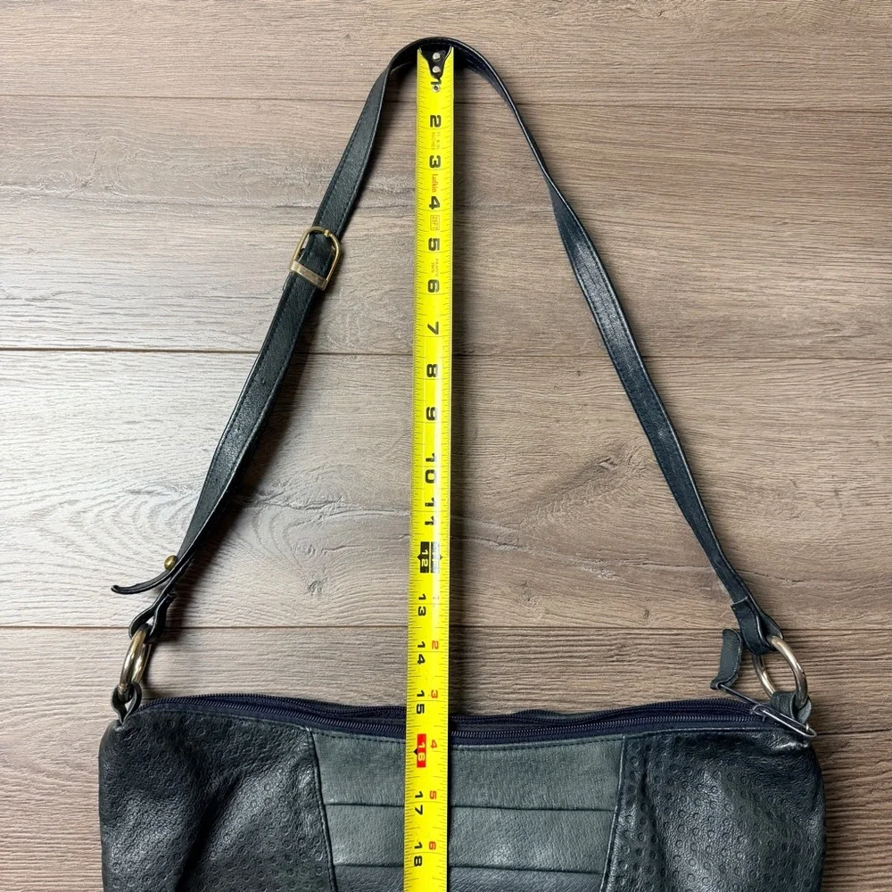 toni Vintage Black Leather Shoulder Bag Textured Panels Double Zippered Pockets
